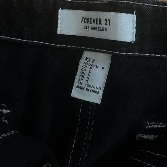 Forever 21 Mini Skirt in Black - Picture 3 of 3